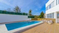 Bazén v ubytovaní Villa Asunción Benalmádena by Ruralidays alebo v jeho blízkosti