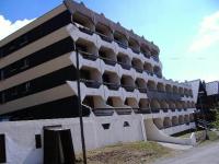 Budynek, w którym mieści się apartament