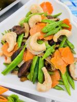 Mad i den private indkvartering eller i nærheden