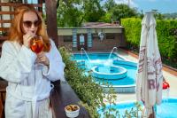 Basen w obiekcie Boutique Hotel Szárcsa lub w pobliżu
