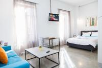 Postel nebo postele na pokoji v ubytování Aθens Dome - Apartments by Live&Travel