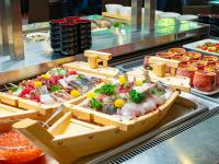 ホテルの敷地内または近くでの食事または食べ物