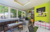 Kuchyňa alebo kuchynka v ubytovaní Apartment Augusta Senoe Vi