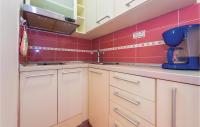 Kuchyňa alebo kuchynka v ubytovaní Apartment Augusta Senoe Vi