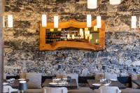 Seta Hotelにあるレストランまたは飲食店