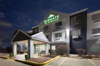 una representación del frente de un hotel en Wingate by Wyndham Marion, en Marion