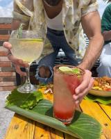 Tragos en Apartahotel con Piscina