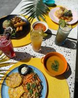 Comida en el aparthotel o alrededores