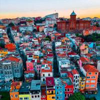 Nespecifikovaný výhled na destinaci Istanbul nebo výhled na město při pohledu z hostelu