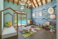 JW Marriott Maldives Kaafu Atoll Island Resortにあるベッド