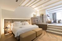 Posteľ alebo postele v izbe v ubytovaní Hotel Encinar de Sotogrande