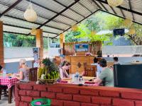 Hosté ubytování Maapagala Resort Sigiriya