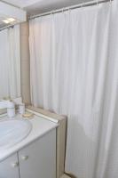 Koupelna v ubytování Top floor 3bed 2bath with stunning 360 view