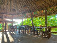 Restaurace v ubytování TheJungleGuide - Lodges & Treks