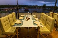 O zonă de relaxare la S Cross Munroe Island Resort