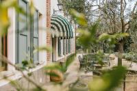 Un jardín fuera de Cascina Cappelletta by Mesa