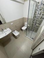 Łazienka w obiekcie -DIMARTINO HOME- Posizione centrale 9 min da Marzamemi San Lorenzo Portopalo di Capo Passero