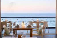 Nespecifikovaný výhled na moře nebo výhled na moře při pohledu z hotelu