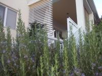 Vonkajšia záhrada v ubytovaní Apartman LAURA 1