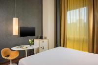 A television and/or entertainment centre at Nhow Milan