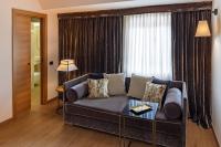 Posedenie v ubytovaní Starhotels Metropole
