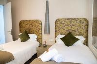 Postel nebo postele na pokoji v ubytování L'Ocean Penthouse Banus