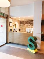 Lobby alebo recepcia v ubytovaní Hotel Sercotel Portales