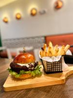 Jídlo v hotelu nebo okolí