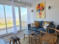 Część wypoczynkowa w obiekcie Relais des îles Saint Marcouf