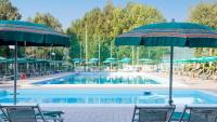 Bazén v ubytovaní Residenza Pierre & Vacances Luni Mare alebo v jeho blízkosti