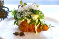 Jídlo v hotelu nebo okolí