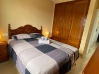 Postel nebo postele na pokoji v ubytování 3 bedroom penthouse close by Parque de la Paloma Benalmádena
