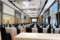 Elegant International Hotel Shanghai - Bund Sichuan Road North Metro Branchにあるビジネスエリアまたは会議室