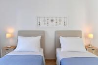 Posteľ alebo postele v izbe v ubytovaní DreamCatcher Sea view mini pool Paros