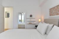 Posteľ alebo postele v izbe v ubytovaní DreamCatcher Sea view mini pool Paros