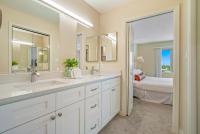 Ein Badezimmer in der Unterkunft Seascape Boardwalk Villa 277