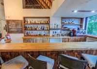 Ο χώρος του lounge ή του μπαρ στο Malkoha Lake St Lucia