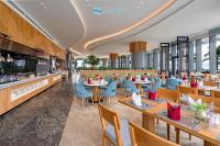 Nhà hàng/khu ăn uống khác tại A La Carte Hạ Long, Căn hộ nghỉ dưỡng view biển đầy đủ tiện nghi