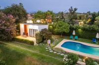Bazén v ubytování Rakmak Kan Resort & Cafe nebo v jeho okolí