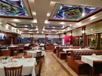 Restaurace v ubytování Olymp SkyView Apartment