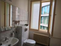 Koupelna v ubytování Hotel Legie