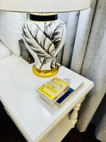 C'est La Vie Boutique Hotelにあるベッド