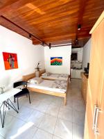 Kuchyňa alebo kuchynka v ubytovaní Sunny Apartments Mara