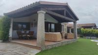 Ogród w obiekcie Villa Janas con piscina privata Budoni