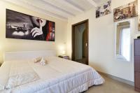 A bed or beds in a room at meadow luxury villa