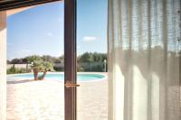 The swimming pool at or close to meadow luxury villa