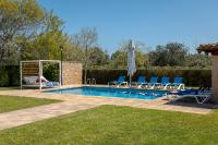 Bazén v ubytování Villa La Sort Gran in Pollensa By homevillas360 nebo v jeho okolí