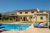 Bazén v ubytování Villa La Sort Gran in Pollensa By homevillas360 nebo v jeho okolí