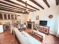 A television and/or entertainment centre at El Vergel de Berchules