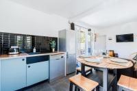Kuchyňa alebo kuchynka v ubytovaní Appartement La Baule Pornichet Terrasse - Cuisine - Calme - Wifi - Parking Gratuit